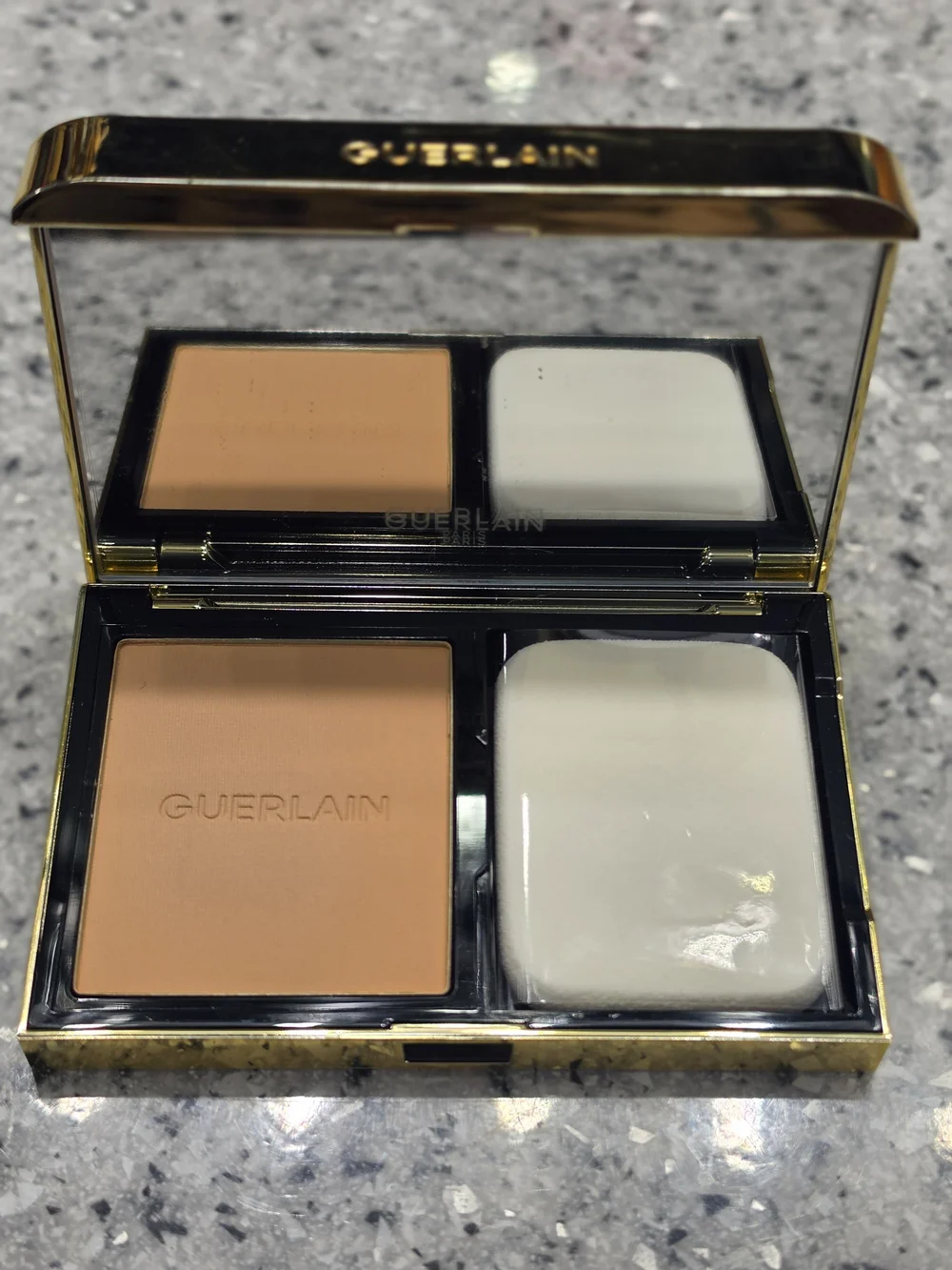 GUERLAIN Parure Gold Powder Foundation - Warm Beige (3N)